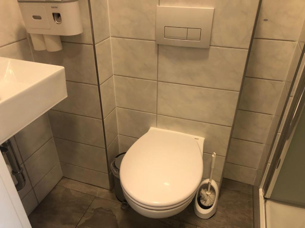 Gaestehaus Pellinger Hof Pellingen Стая снимка